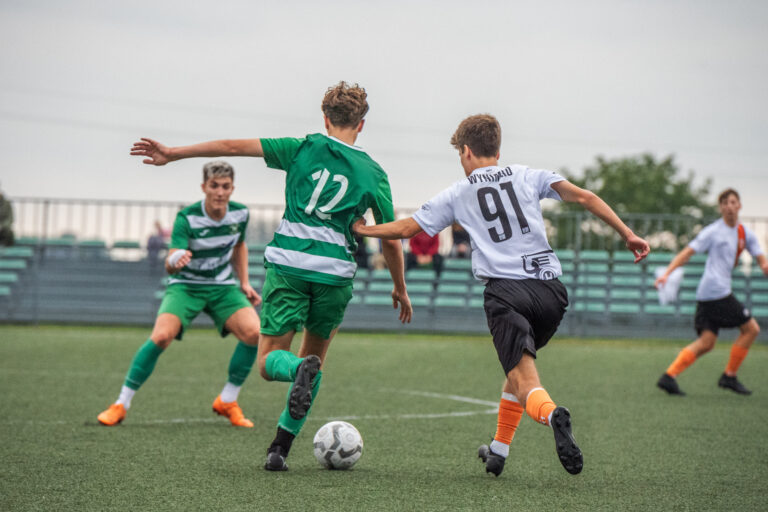 Hutnik rozgromiony przez Naprzód 2007/08