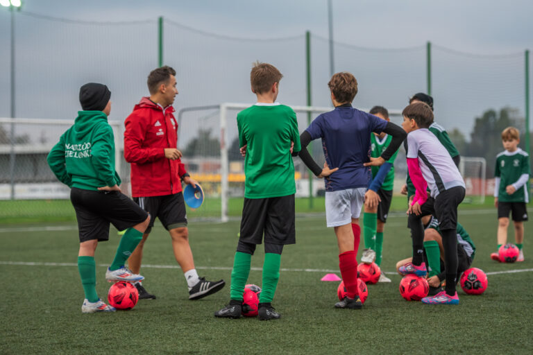 Trening Naprzodu z Legia Warszawa i Legia Soccer Schools